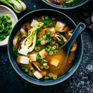 شوربة الميزو (Miso Soup)