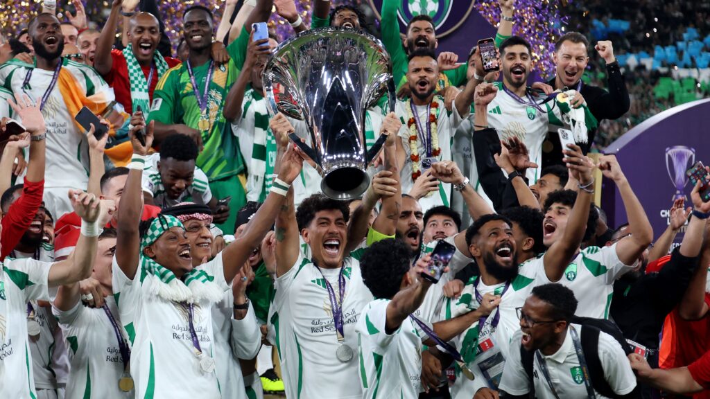 كاواساكي فرونتال يخسر أمام الأهلي السعودي: دراما نهائي دوري أبطال آسيا