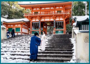 مرشد سياحي عربي في اليابان: أفضل الجولات والخدمات للمسافرين العرب